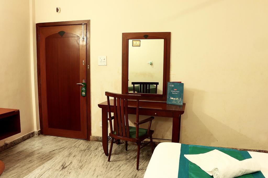 Oyo 1224 New Alipore Calcuta Exterior foto
